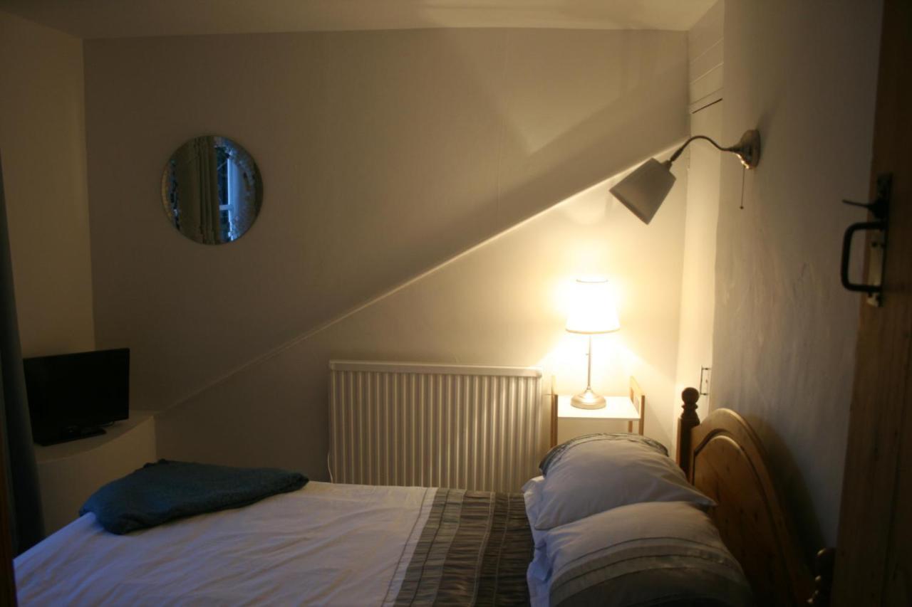 Bell Cottage Милденхолл Номер фото